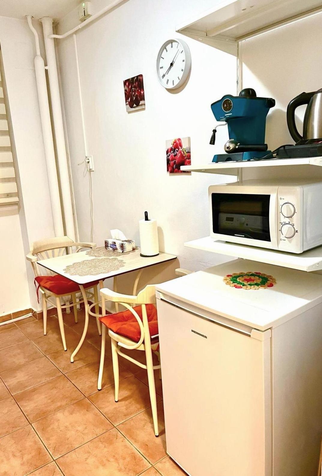 Cozy And Clean Apartment, Near National Arena Bukarest Exterior foto
